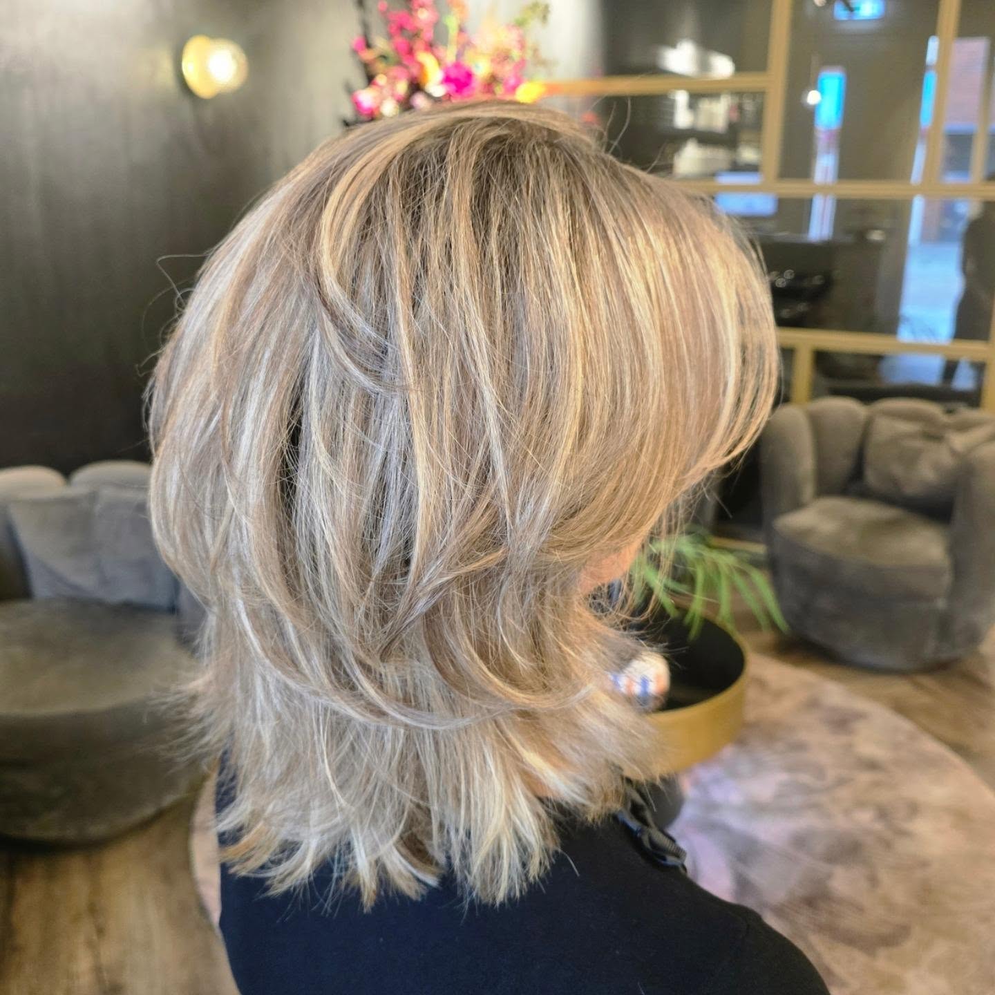 Blonde laagjes met diepte in de kleur